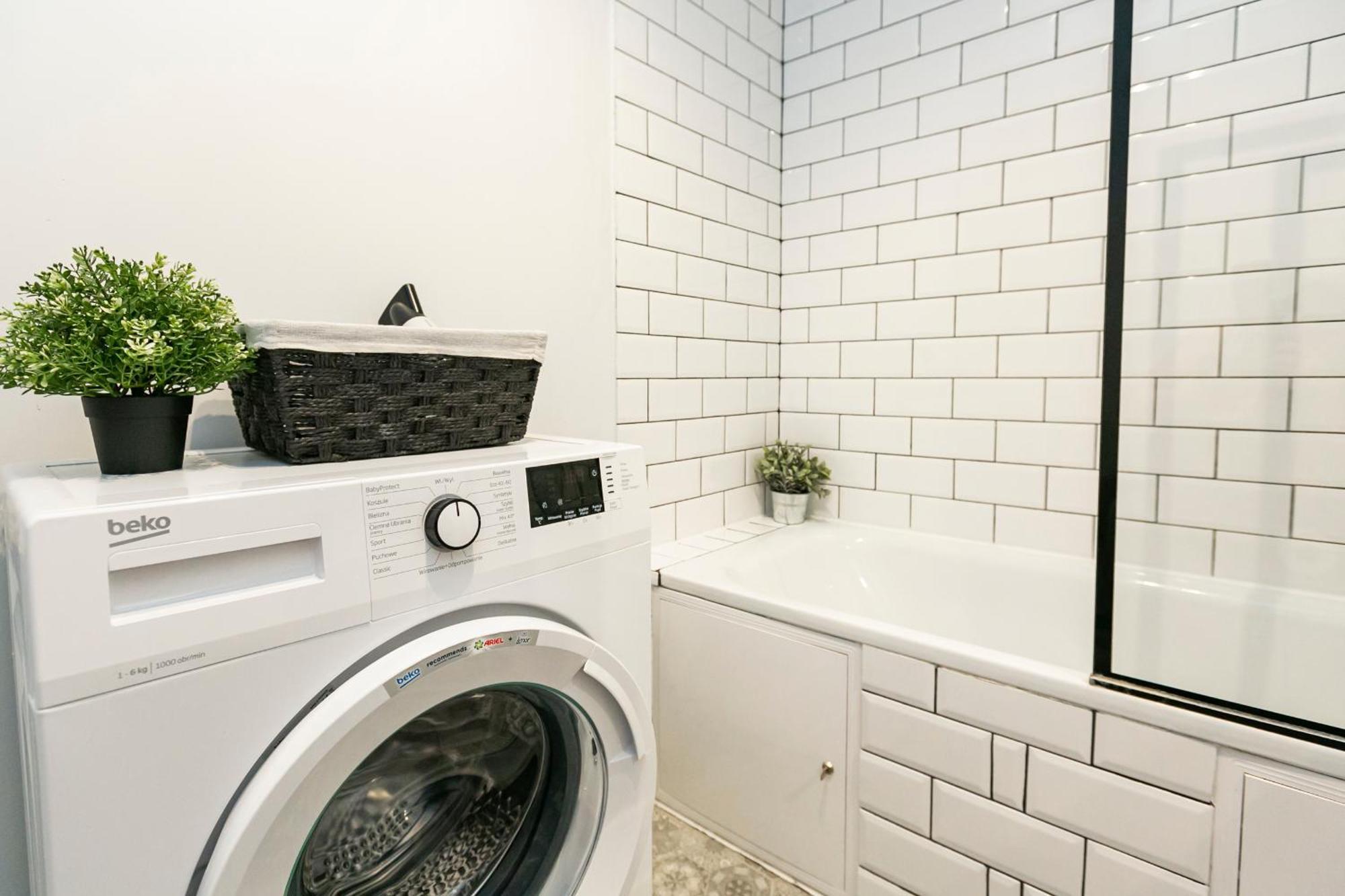 Nowogrodzka 78 - Apartament Dla 4 Osob - 200M Od Szpitala Klinicznego Na Lindleya - 1Km Do Dworca Centralnego - Wifi - Smart Tv 45 Cali Warsaw Ngoại thất bức ảnh
